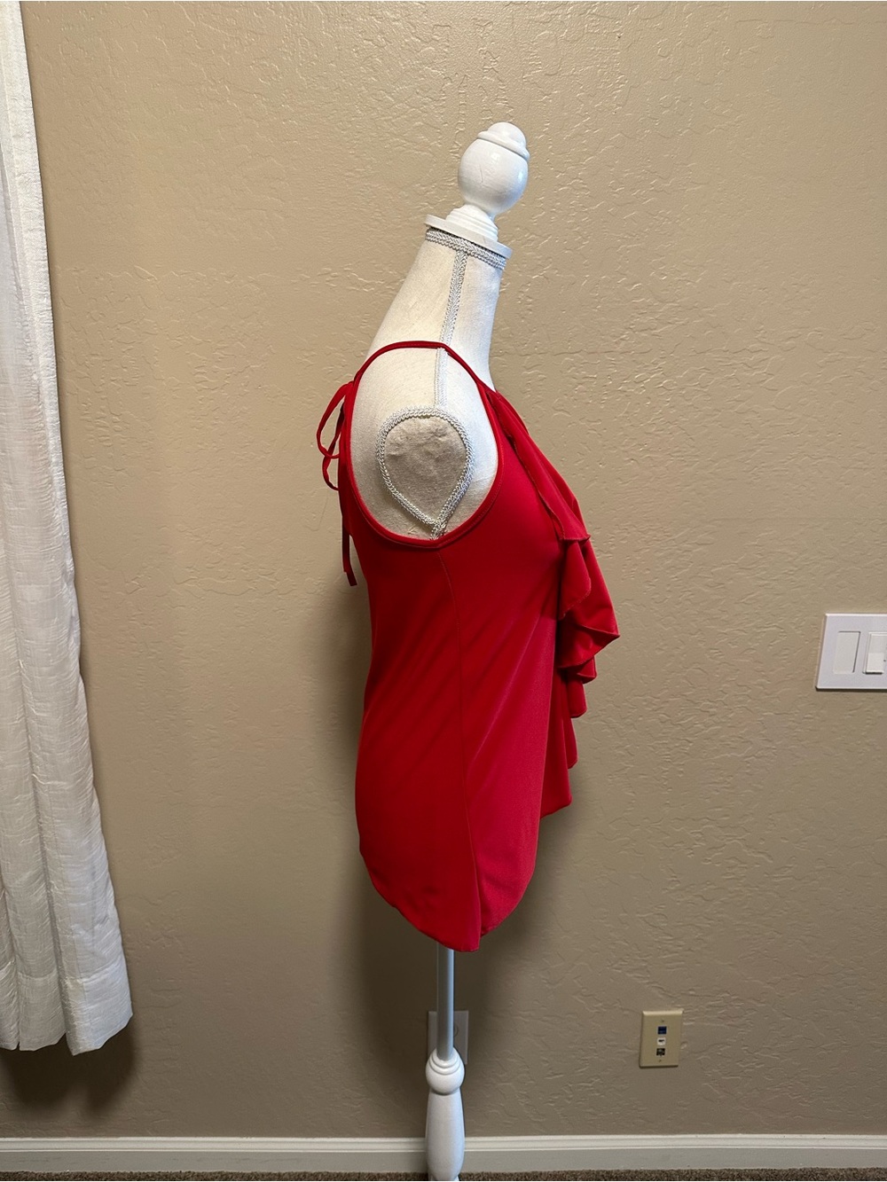 VENUS Red Ruffle Halter Top - Picture 3 of 10